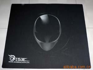 【上海桌墊工廠專業(yè)生產(chǎn)數(shù)碼產(chǎn)品廣告品,照相機(jī)臺墊,鏡頭廣告桌墊】價(jià)格_廠家 - 中國供應(yīng)商